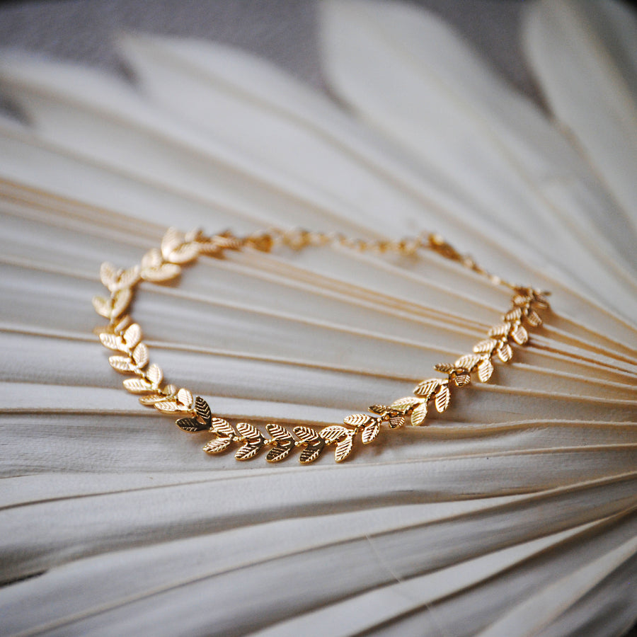 Dainty Leaf Bracelet