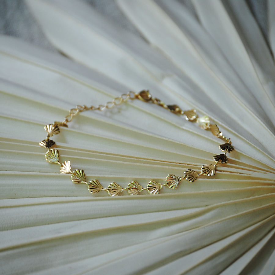 Dainty Seashell Bracelet