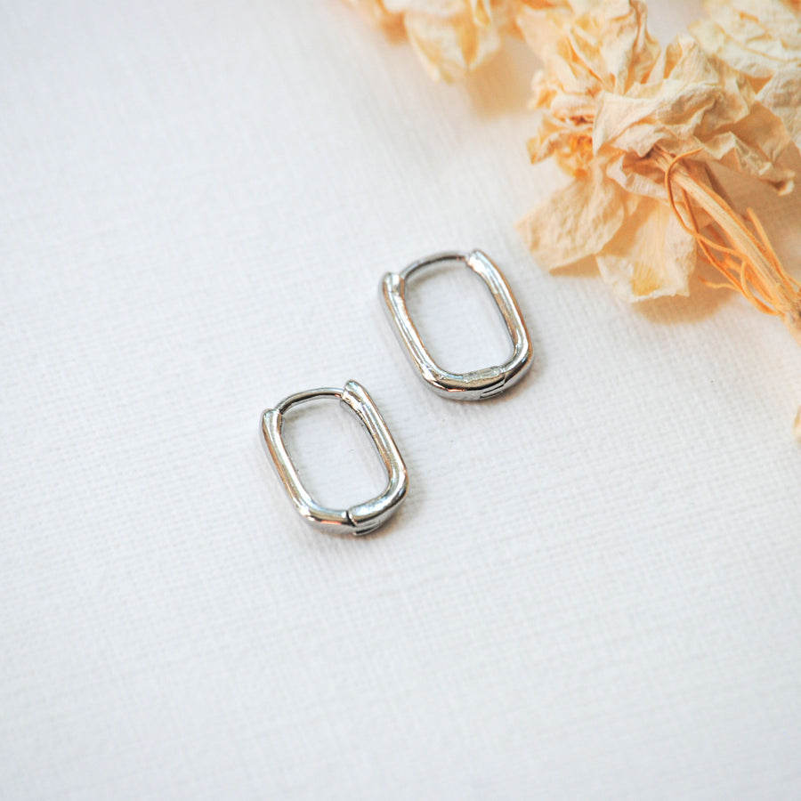 Silver Oval Everyday Hoops